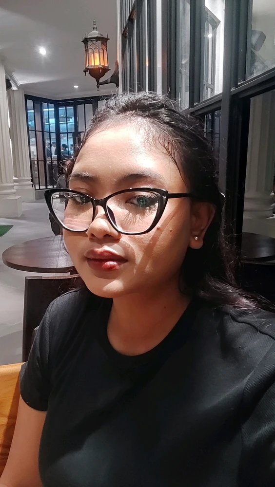 GIF diunggah oleh Rara