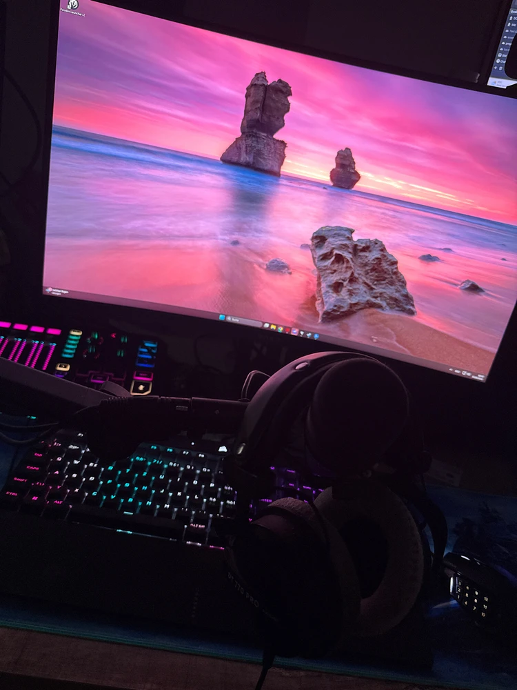 GIF hochgeladen von Mate Banks