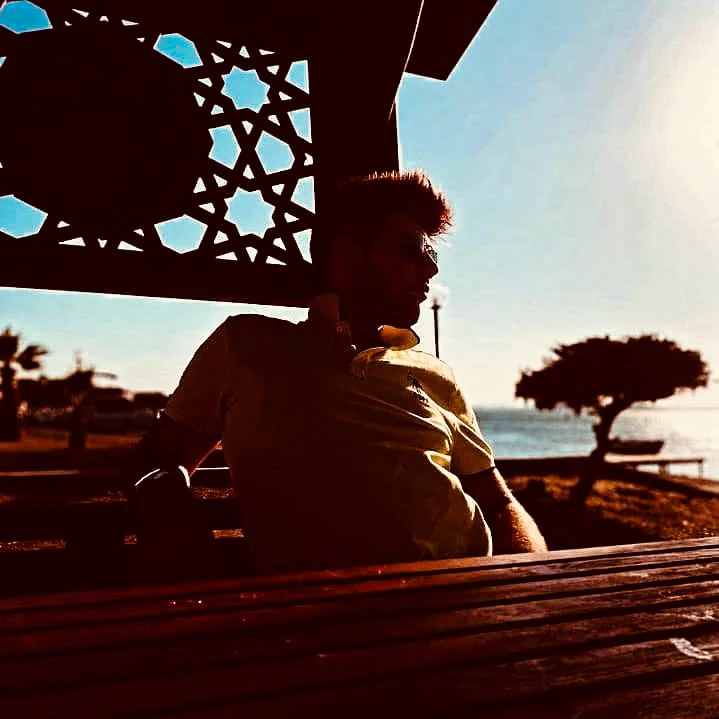 Ali tarafından yüklenen GIF