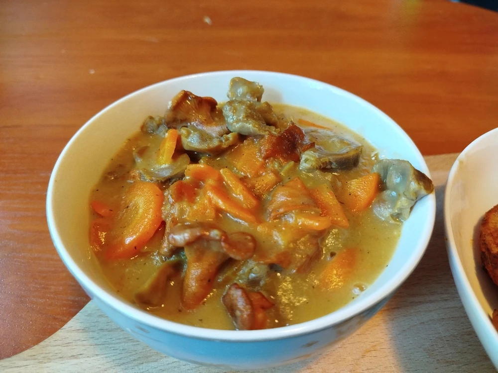 Gambar diunggah oleh Karol