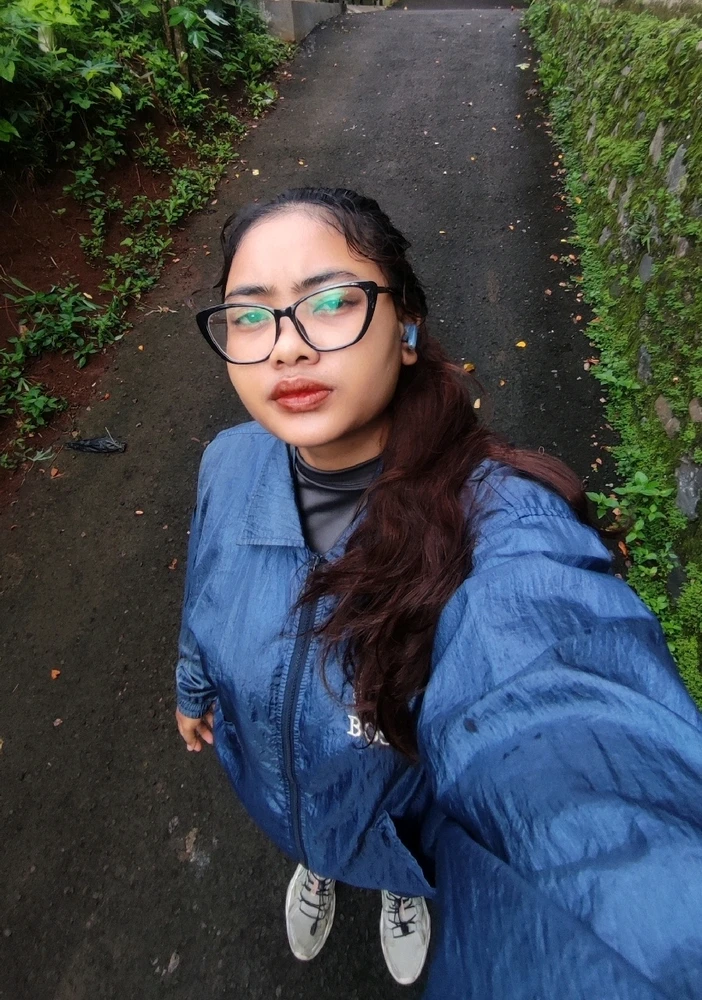 GIF diunggah oleh Rara