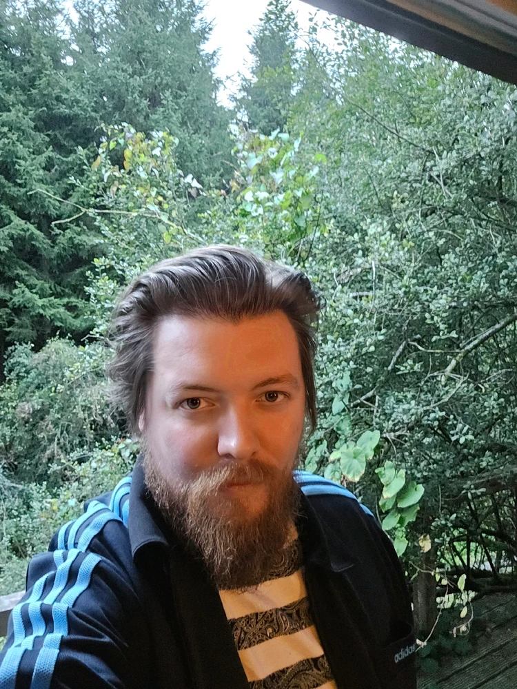 GIF na in-upload ni Seán