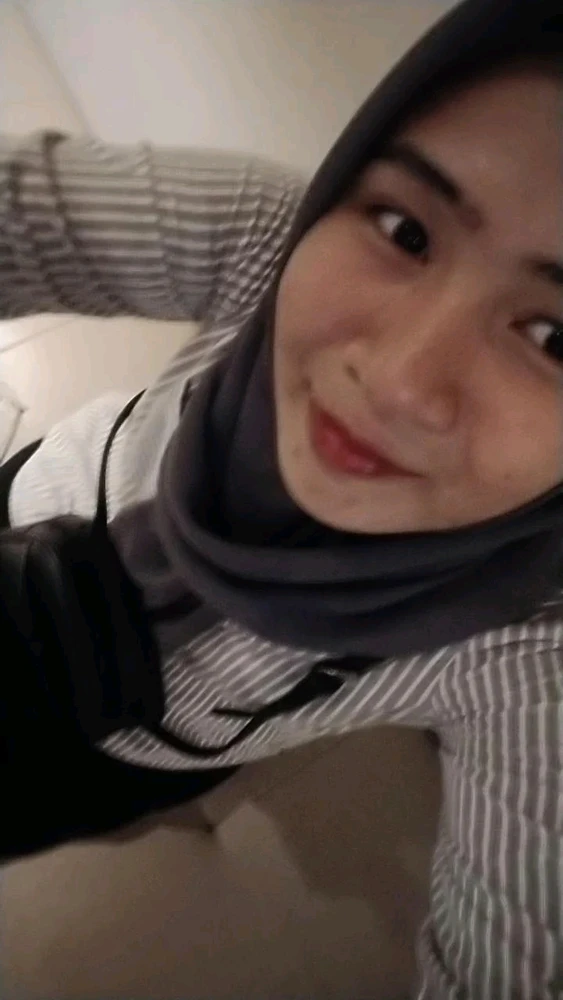 GIF diunggah oleh blue