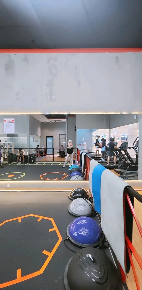 GIF diunggah oleh Irena *(Read bio)