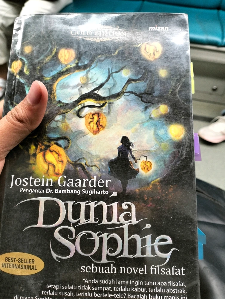 GIF diunggah oleh Shena