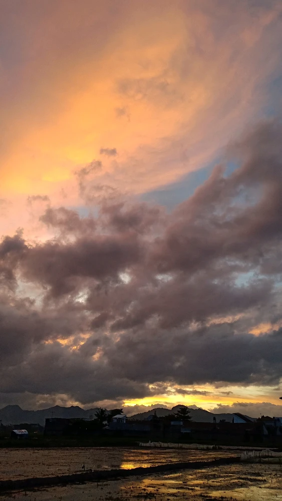 GIF uploaded by Raven