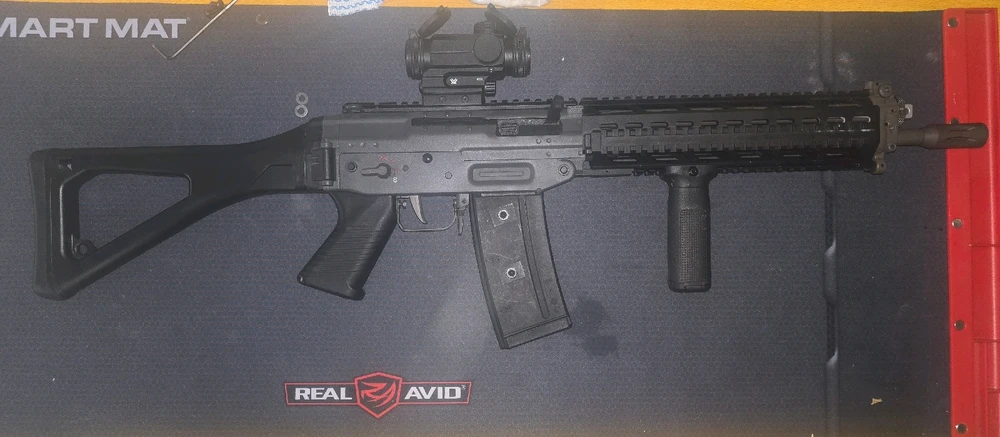 GHK SG551 w/cerakote. All steel internals and externals. Vortex Spitfire AR optic pts foregrip, rs muzzle break (tapped). 