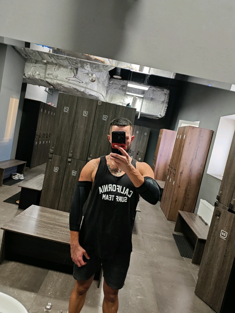 GIF загрузил Павел