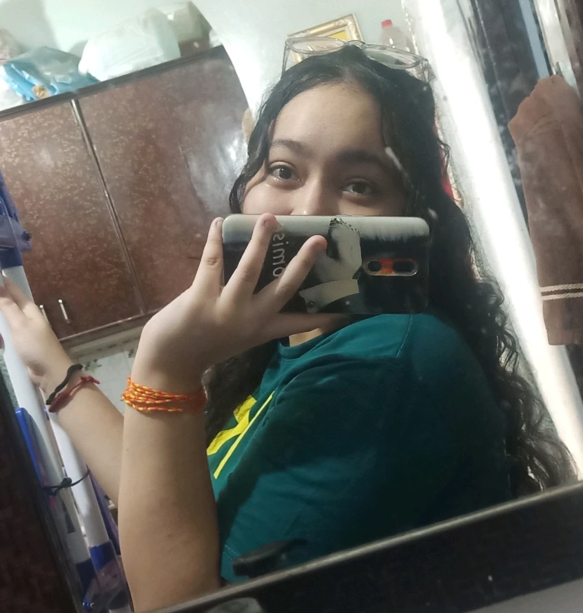 GIF uploaded by Reet