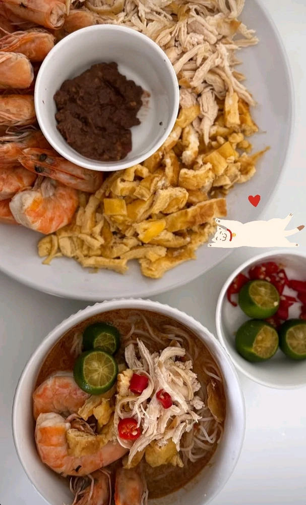 GIF uploaded by Carolina