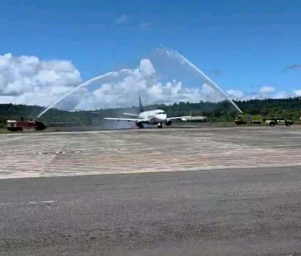 GIF diunggah oleh Astri