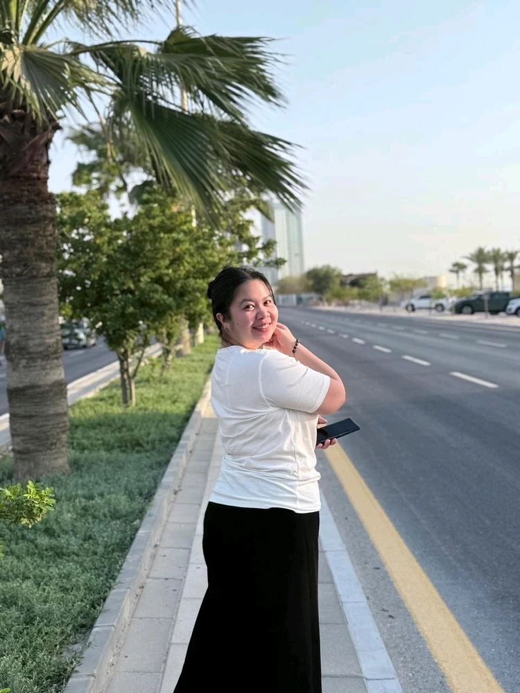 GIF uploaded by Viyah