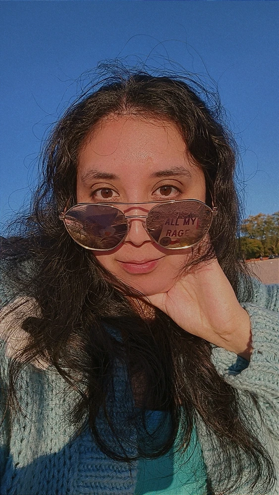 I-upload ni Desiree ang larawan