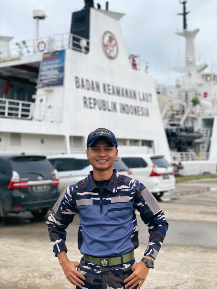 GIF diunggah oleh Rapi