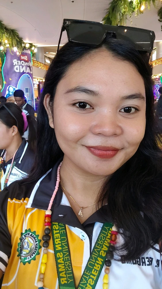 I-upload ni Rica ang larawan