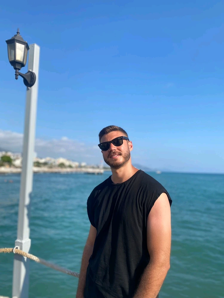 Memduh tarafından yüklenen GIF