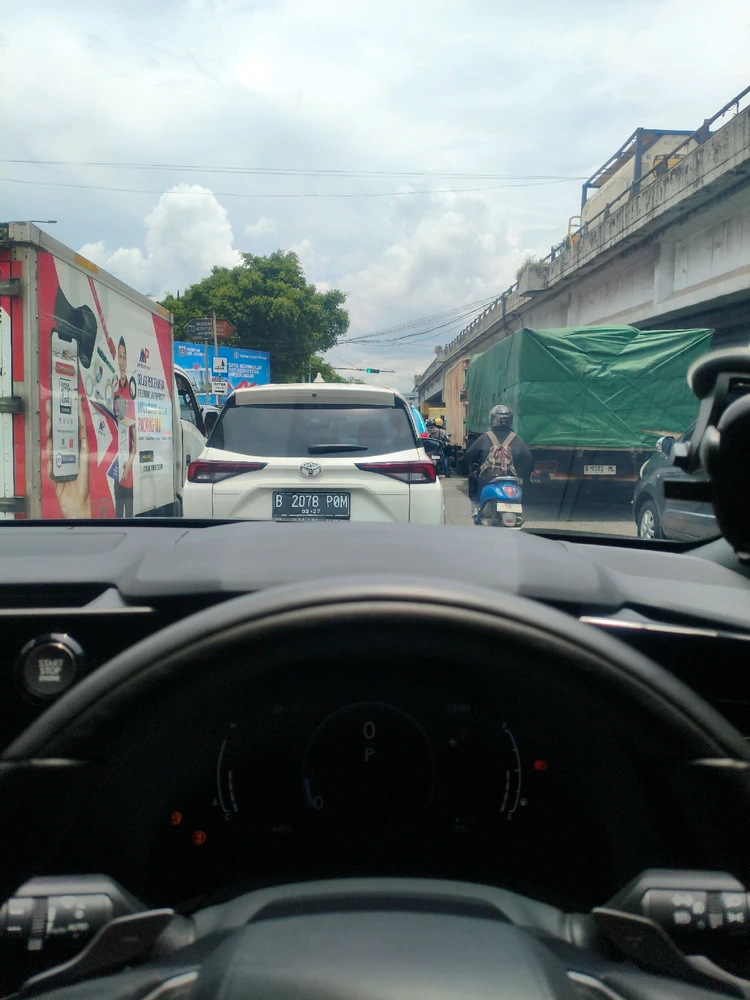 GIF diunggah oleh Andre