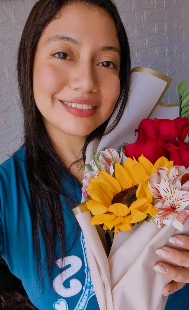 GIF uploaded by Mily