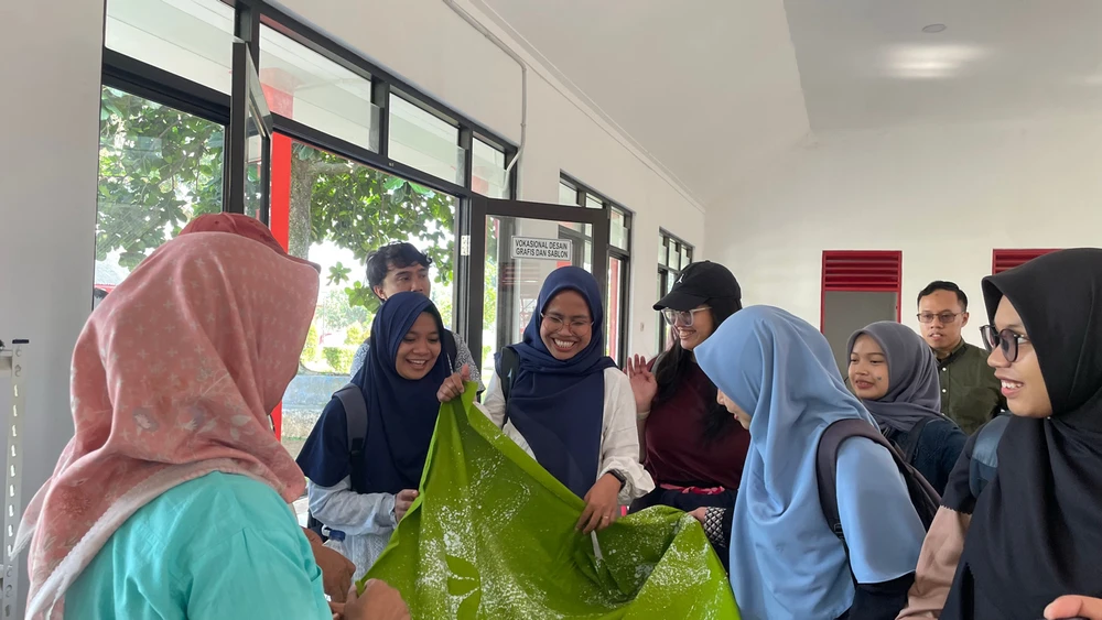 GIF uploaded by Melly