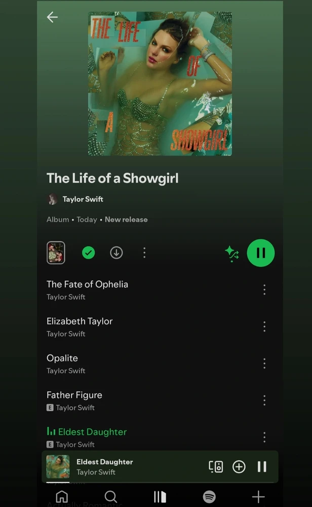 GIF uploaded by 𝑻a𝒍