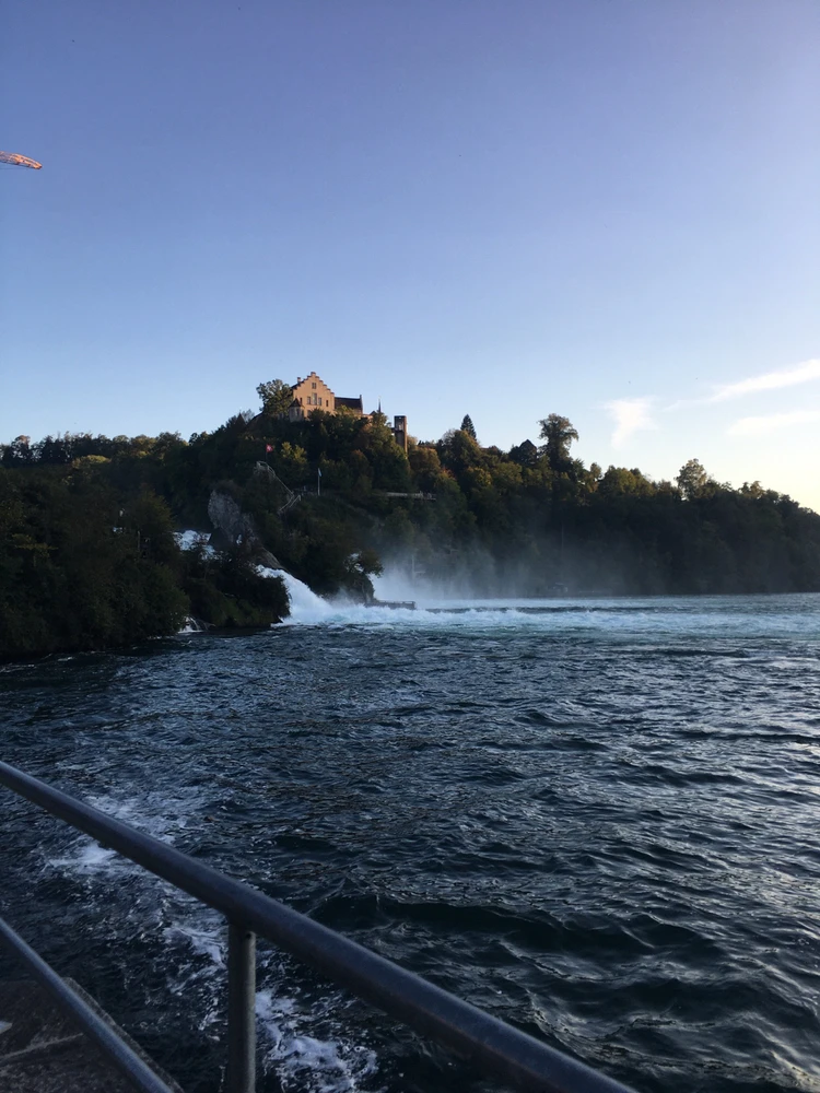 Bild hochgeladen von Helen