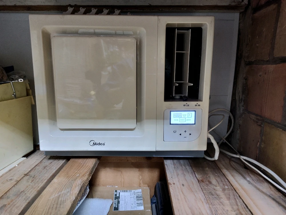 Зображення завантажив chimp_on_the