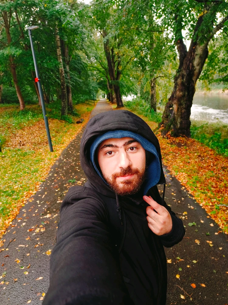 GIF gi-upload ni Salvatore