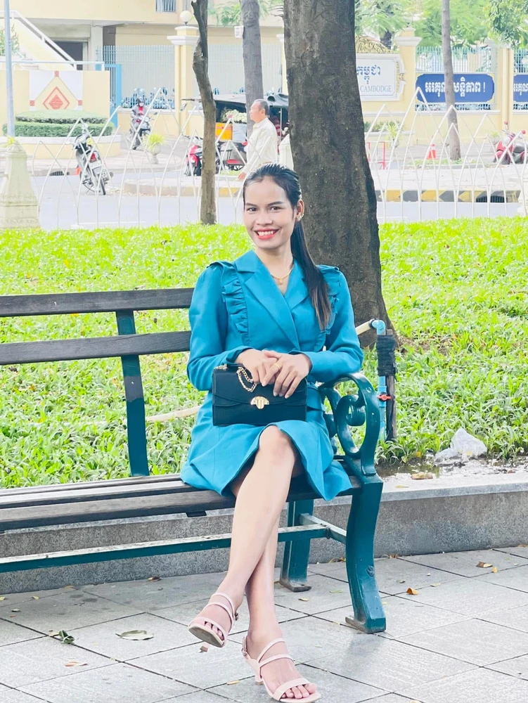 GIF uploaded by Heng Channa