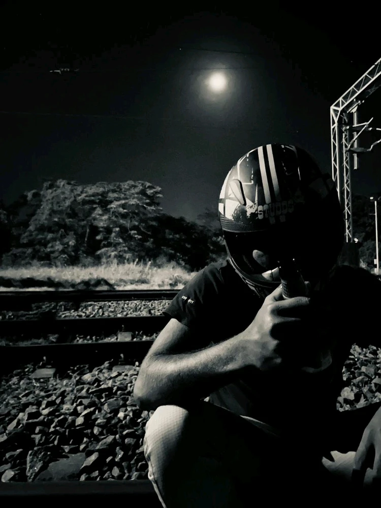 GIF diunggah dening Praveen