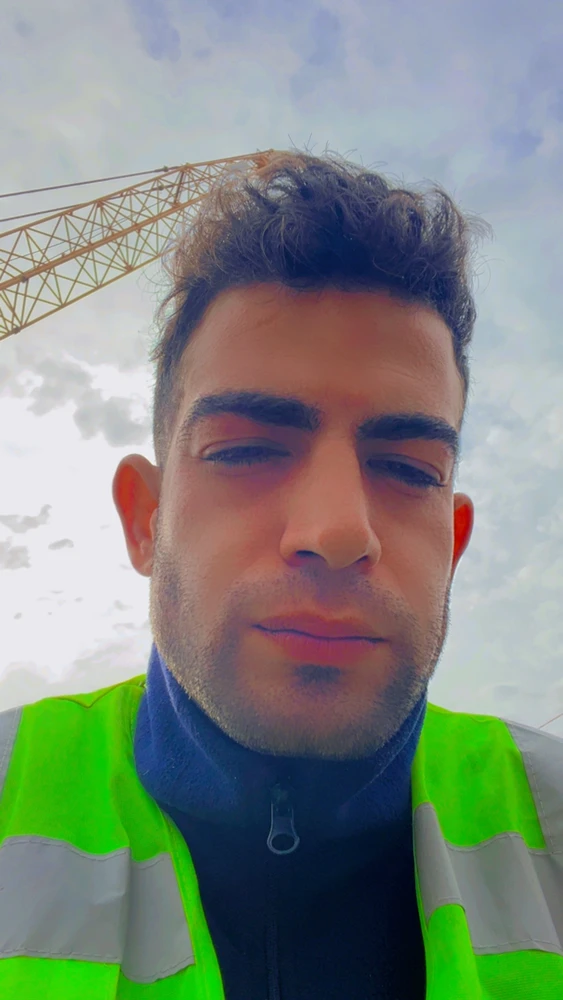 GIF uploaded by Emre