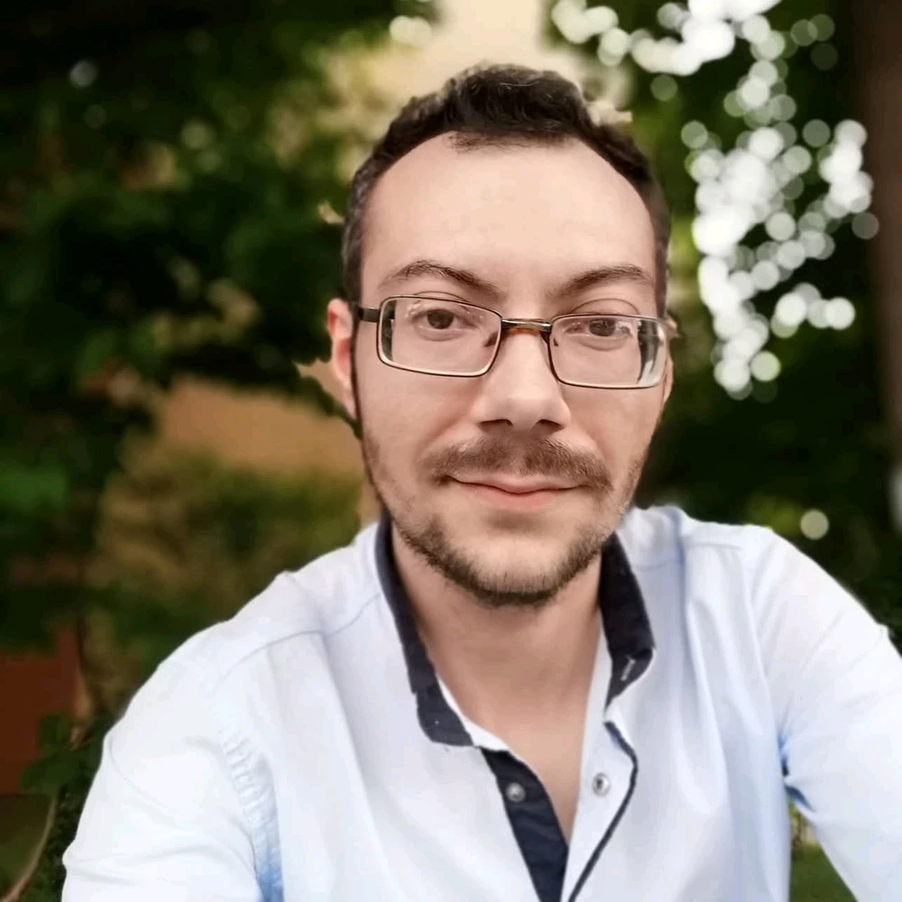 GIF încărcat de Adrian