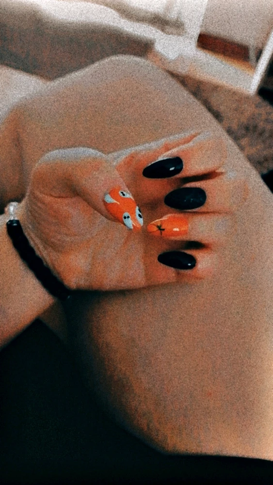 Halloween nails