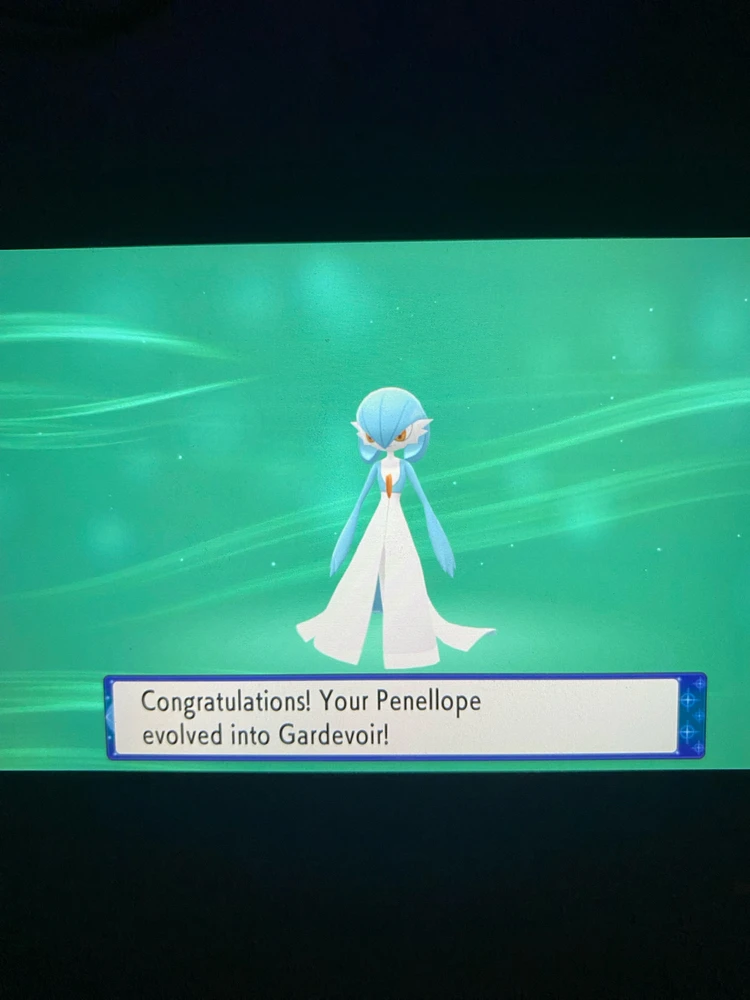 Em seu explendor, Penellope atinge seu auge com extrema elegancia e glamour!! Apenas um dos shinys mais elegantes que possuo!