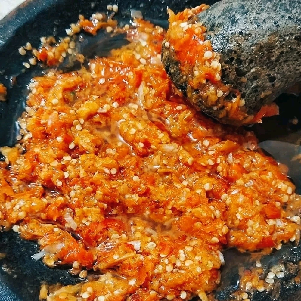 🗣️ : Tell me you're Asian without telling me you're Asian!
Me :