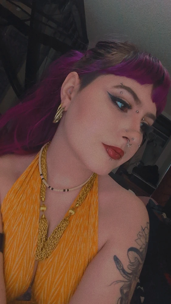 GIF uploaded by Kellyn