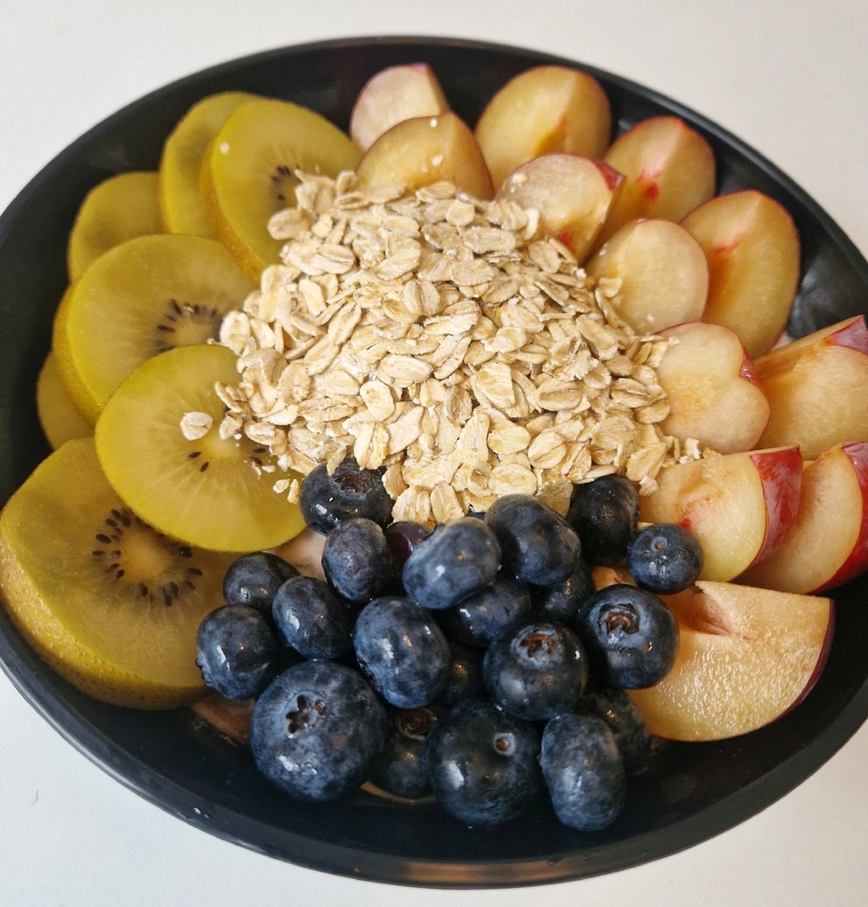 I just love simple yogurt Fruit bowls 🤤