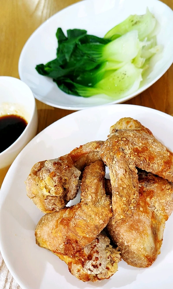 GIF uploaded by Tofu 🍜🍗🍟