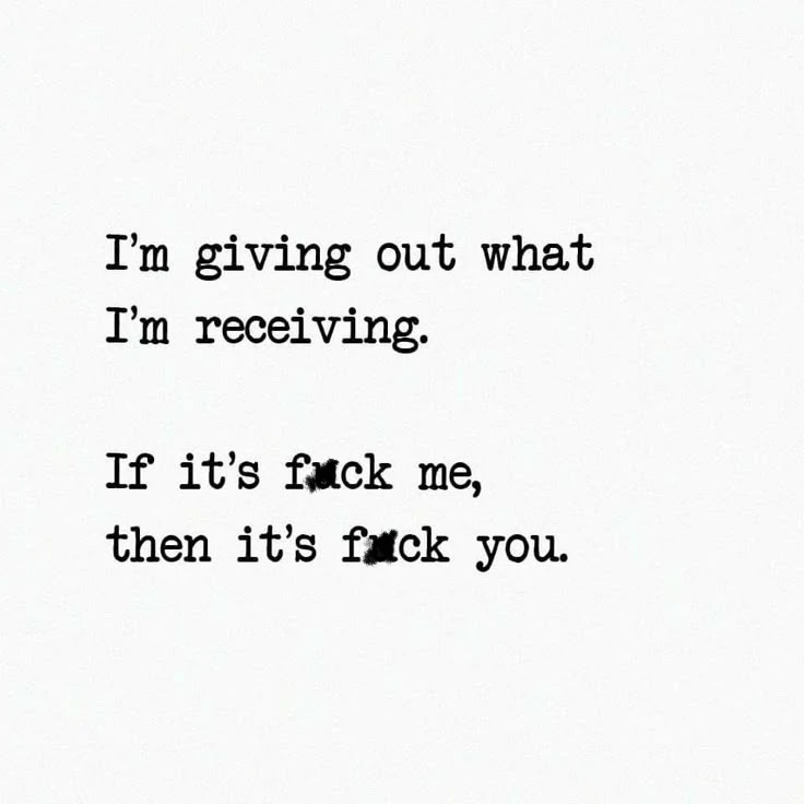 GIF na in-upload ni Mademoiselle Amy
