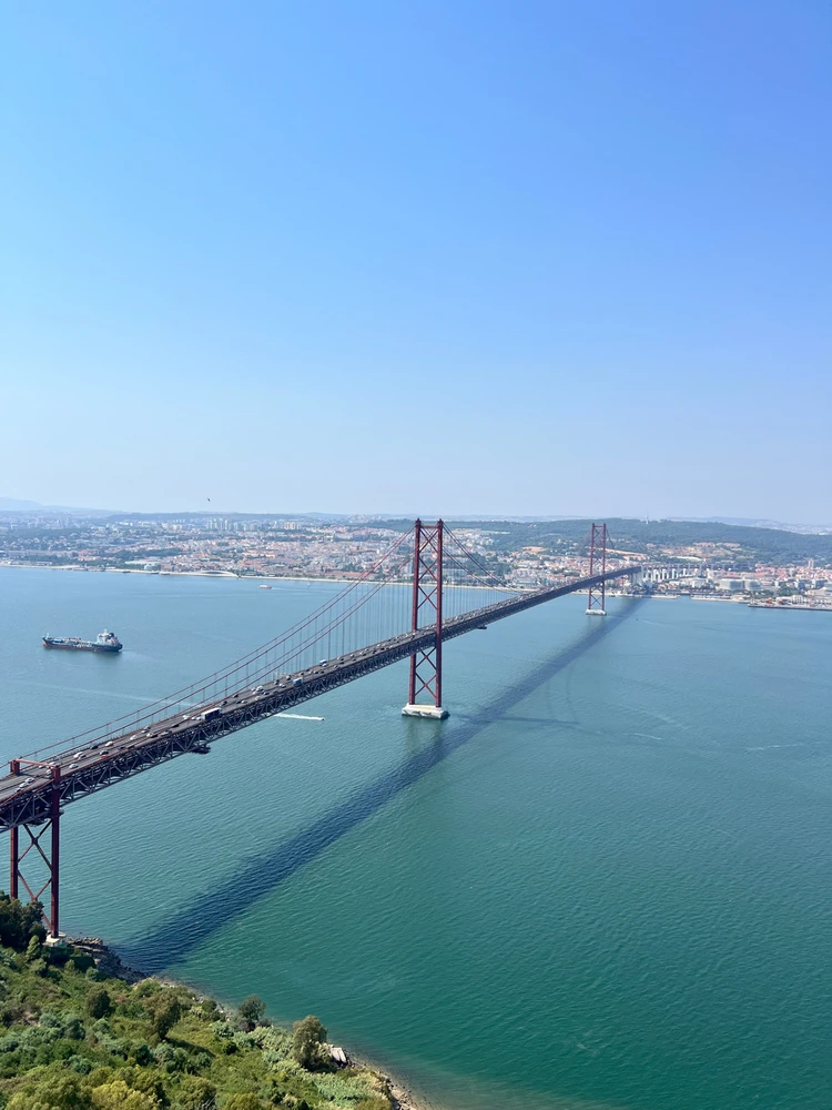 GIF uploaded by Tomson Mal