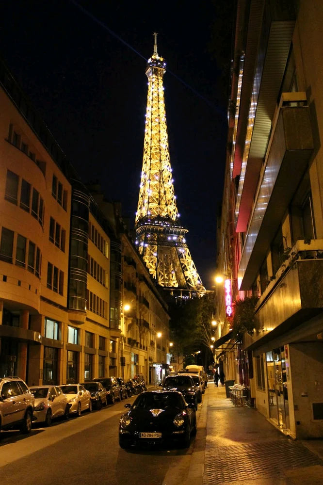 GIF uploaded by Hakim