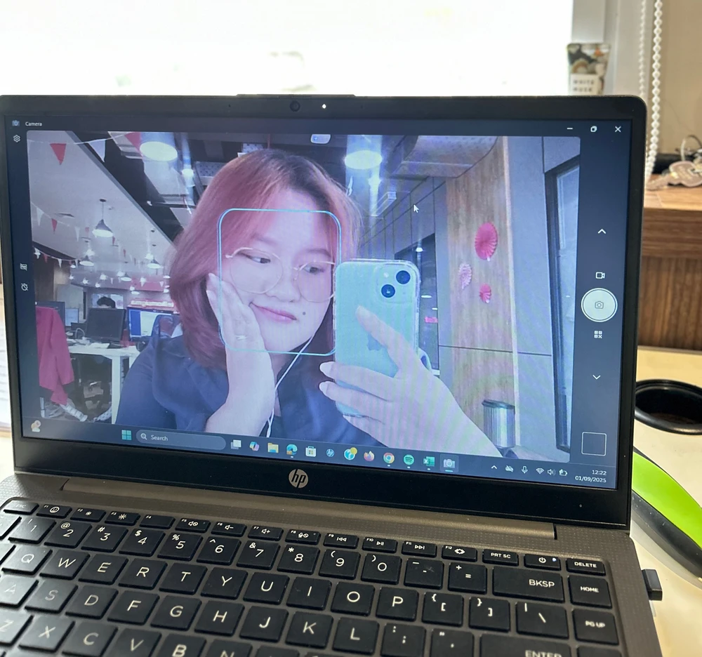 GIF diunggah oleh shifa