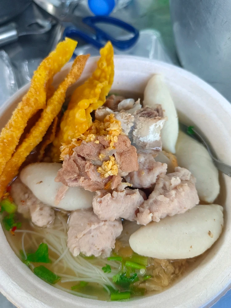 GIF อัปโหลดโดย namna