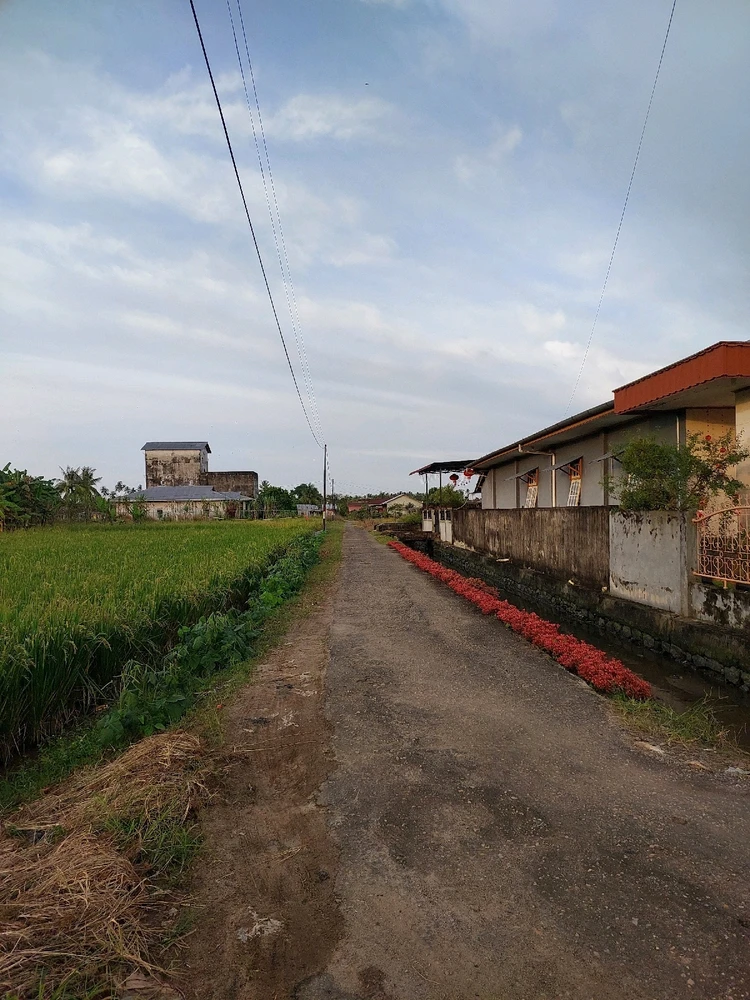 I-upload ni Yanti ang larawan