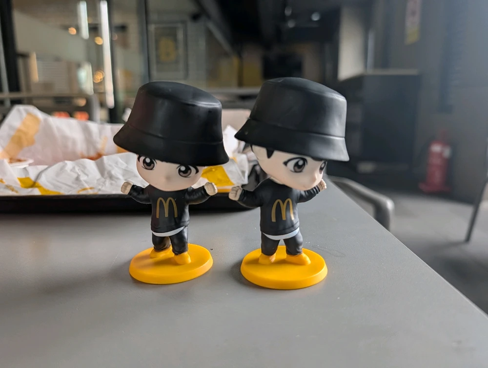 GIF uploaded by Miao miao