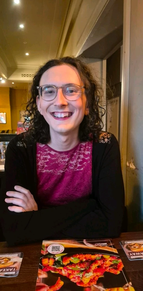 GIF uploaded by Rosa