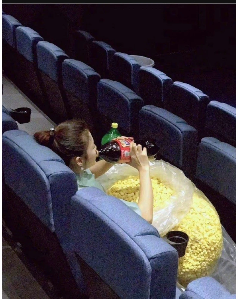 Cinema evening 🎞️🎥🍿