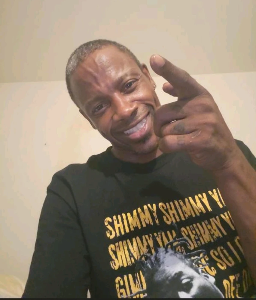 GIF uploaded by Roddy