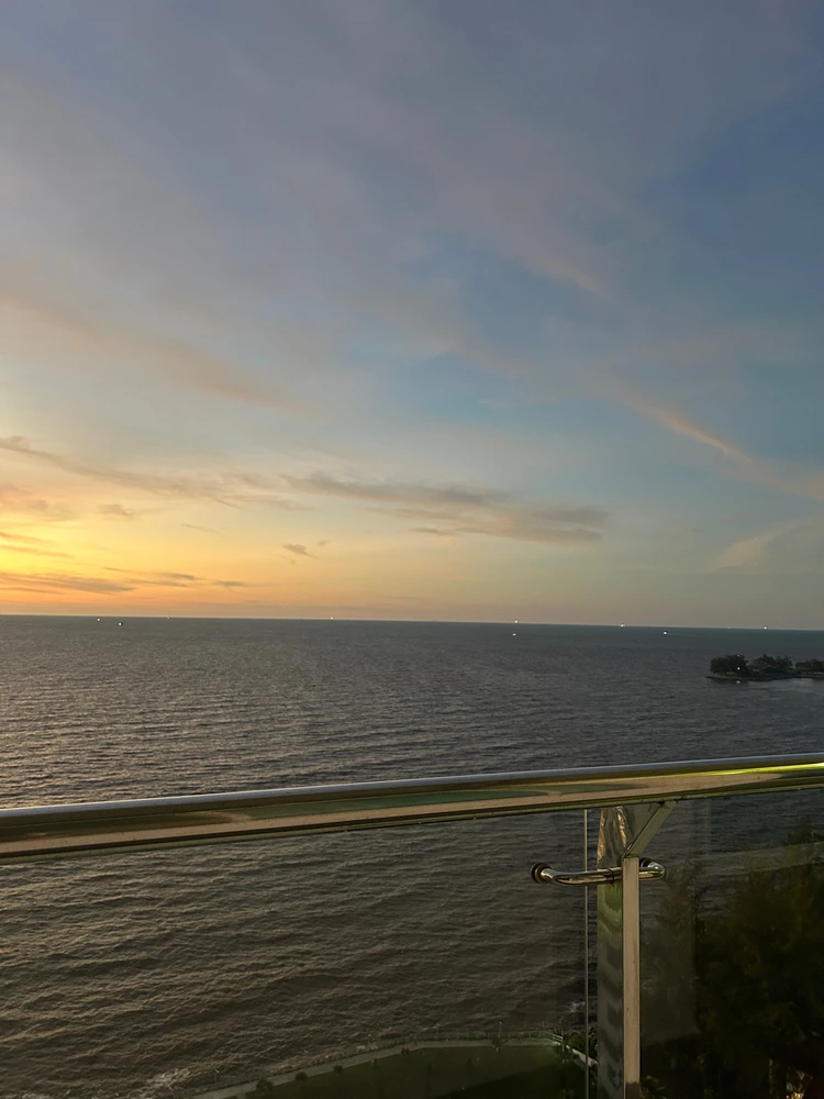 GIF dimuat naik oleh Rinn