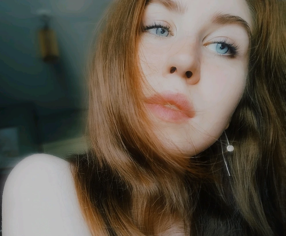 GIF загрузил Анастасия