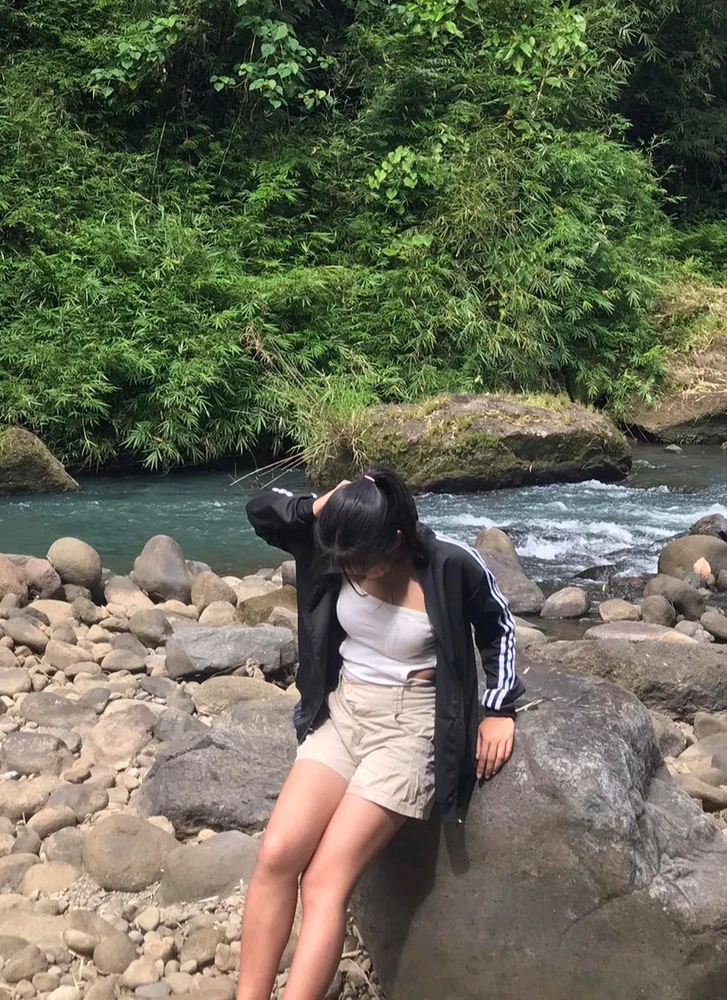 GIF uploaded by Kim Shyne